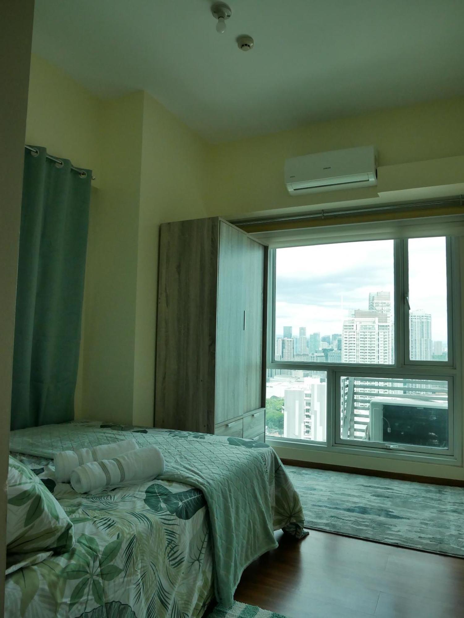 Skyview 2br La Suitez 4307 Makati Manila