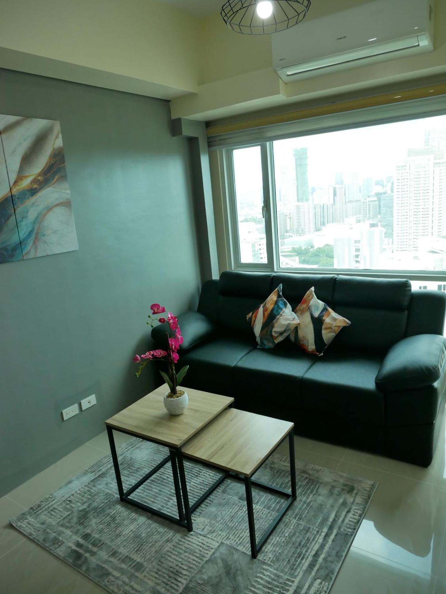 Skyview 2br La Suitez 4307 Makati Apartment