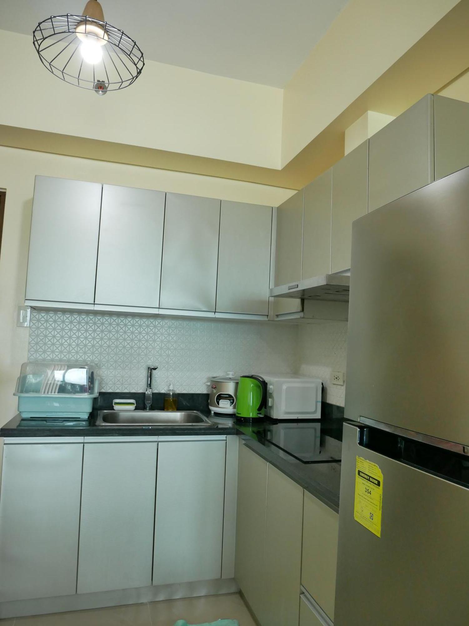 Apartment Skyview 2br La Suitez 4307 Makati *