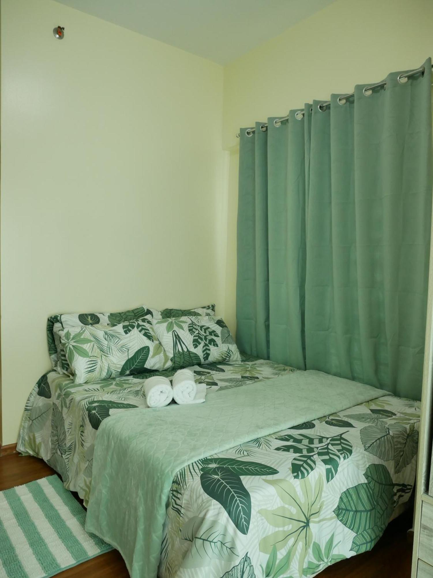Apartment Skyview 2br La Suitez 4307 Makati Manila