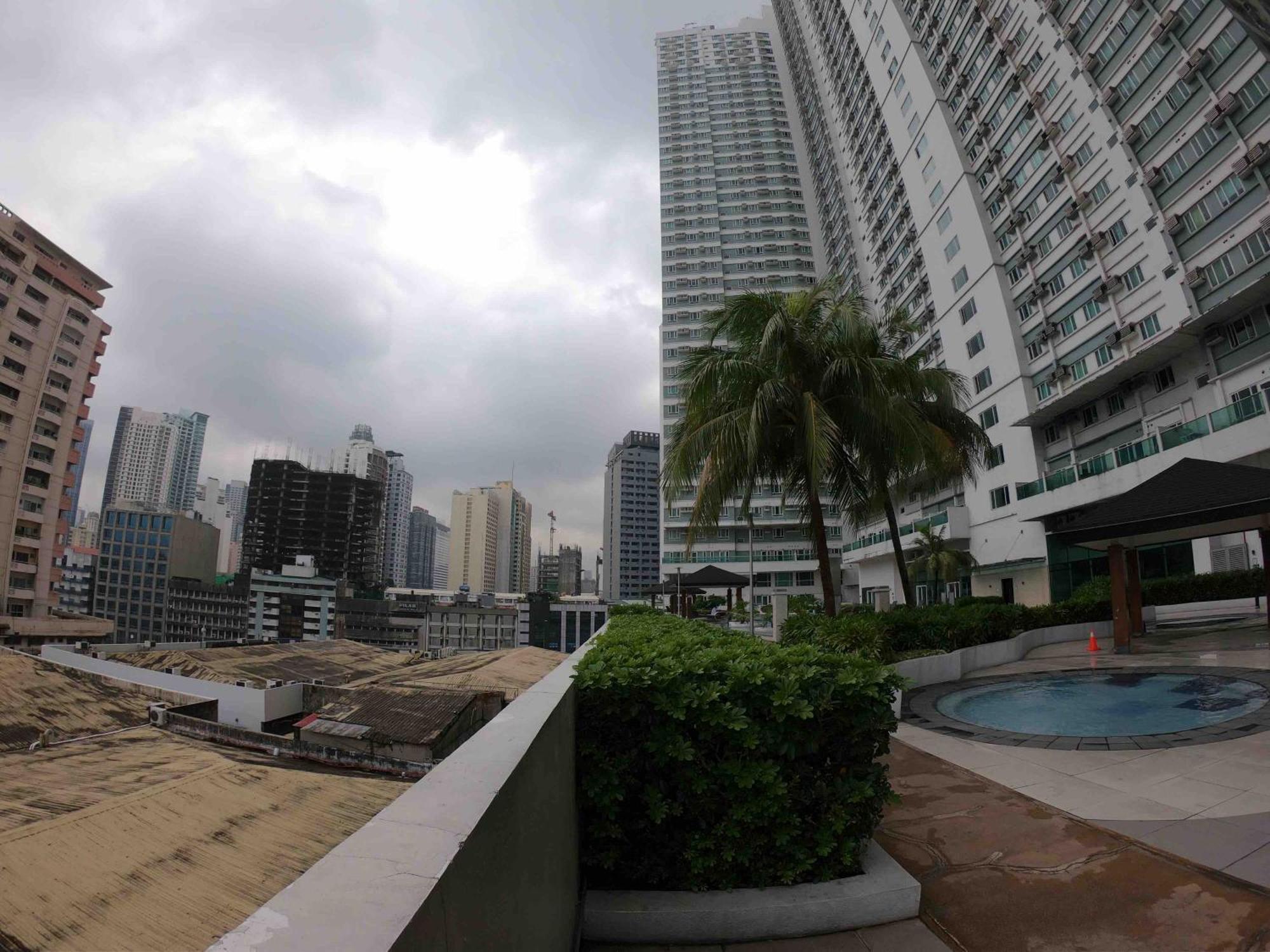 Skyview 2br La Suitez 4307 Makati Apartment