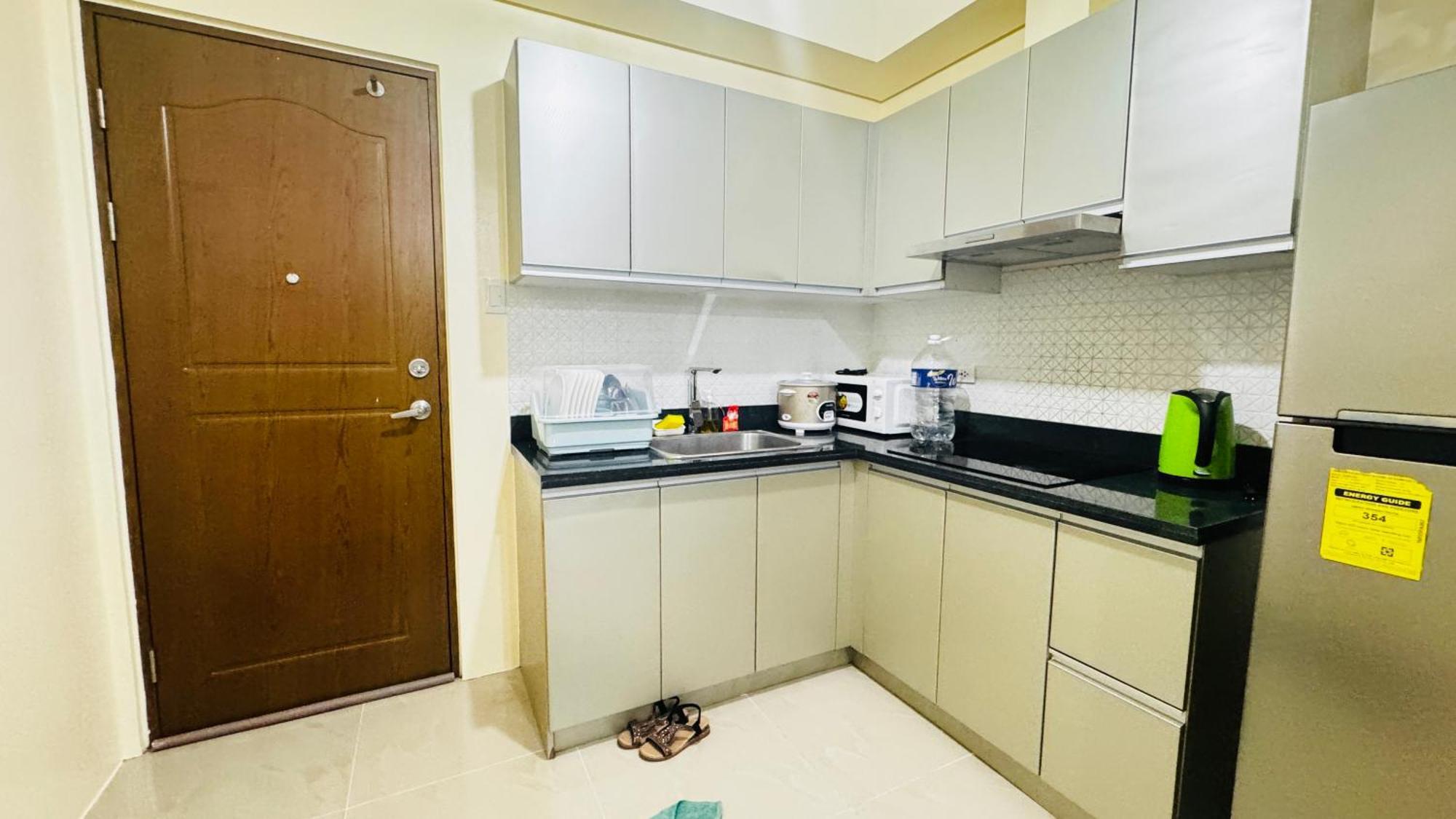 Skyview 2br La Suitez 4307 Makati Apartment *