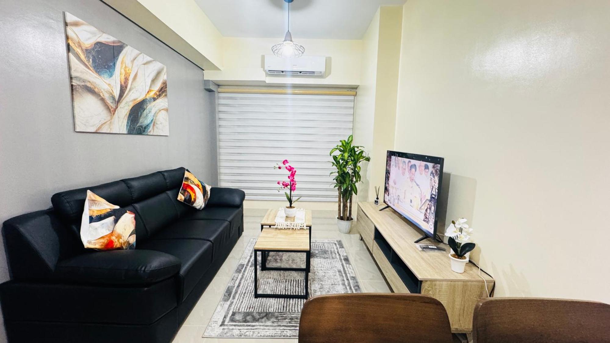 Apartment Skyview 2br La Suitez 4307 Makati Manila