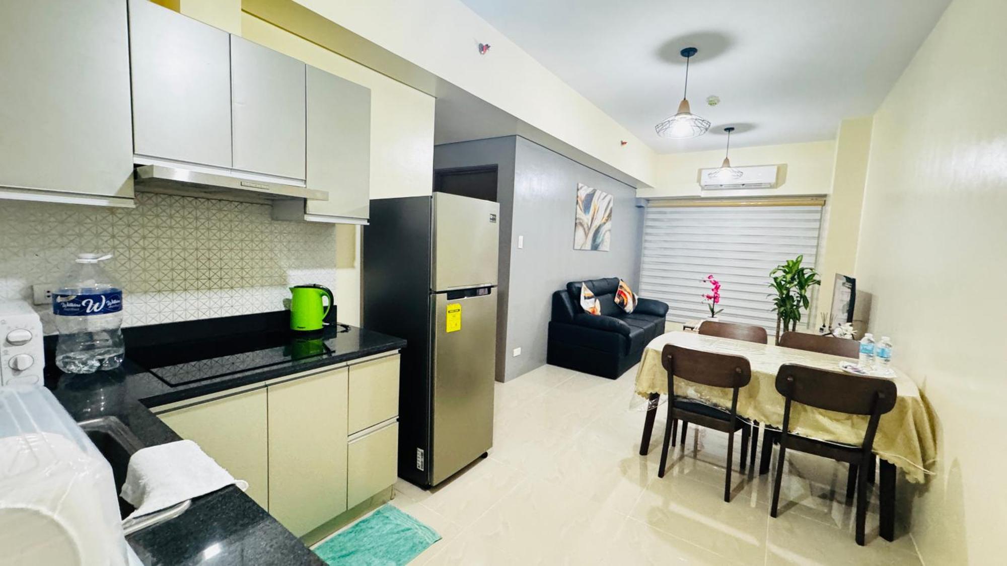Skyview 2br La Suitez 4307 Makati