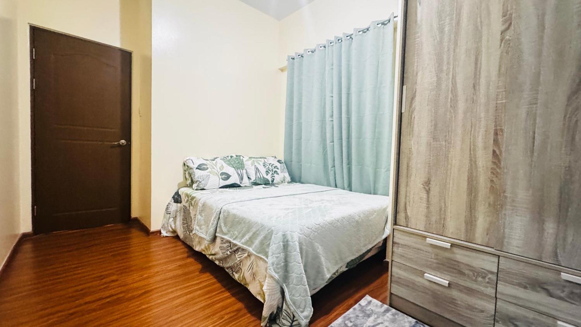 Skyview 2br La Suitez 4307 Makati Manila