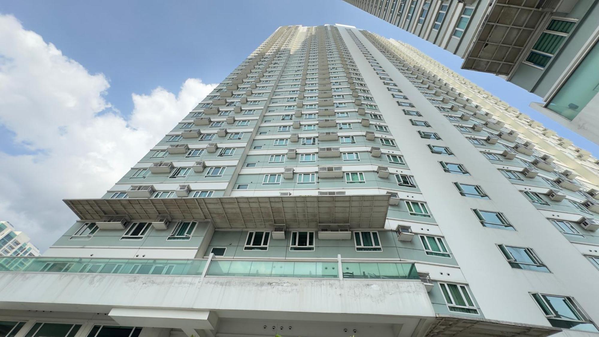 Skyview 2br La Suitez 4307 Makati Apartment Manila